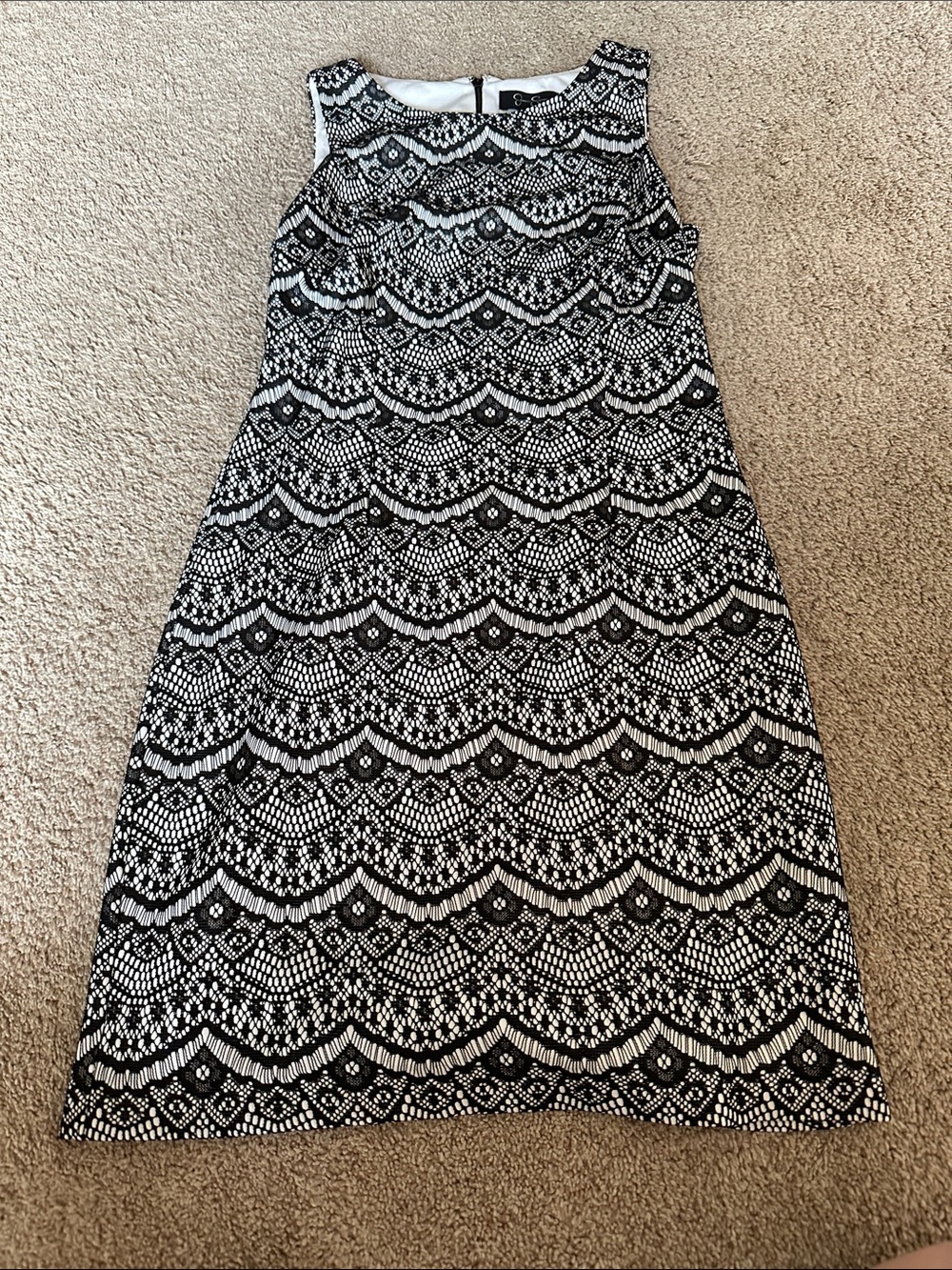 Jessica Simpson Black and White Lace-Pattern Midi Dress - Picture 4 of 6